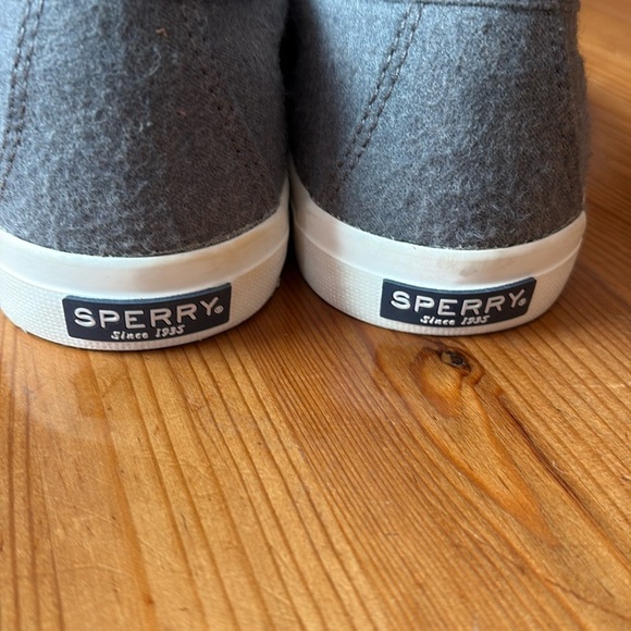 Sperry Gray Women's lace up Flats - Picture 5 of 11